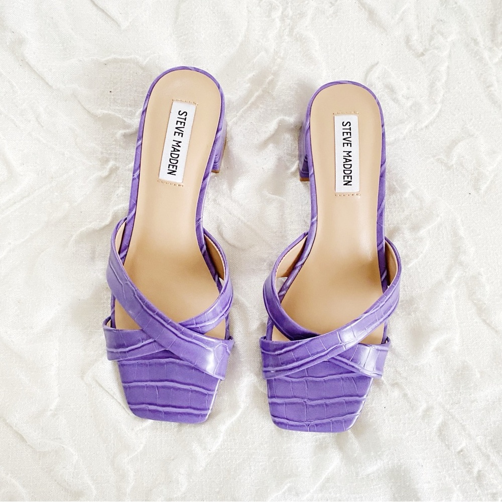 Steve Madden Gaia Croc
Embossed Sandal Size 7.5 New - Picture 4 of 7